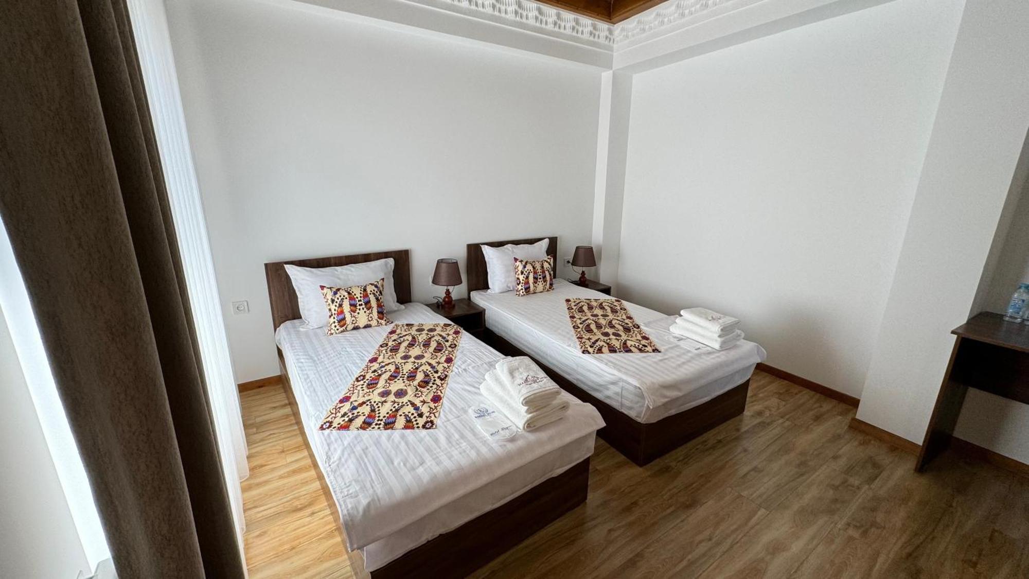Mahbubakhon Guest House In Old City Buchara Exterior foto